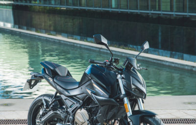 Новый мотоцикл QJMotor SRK 700